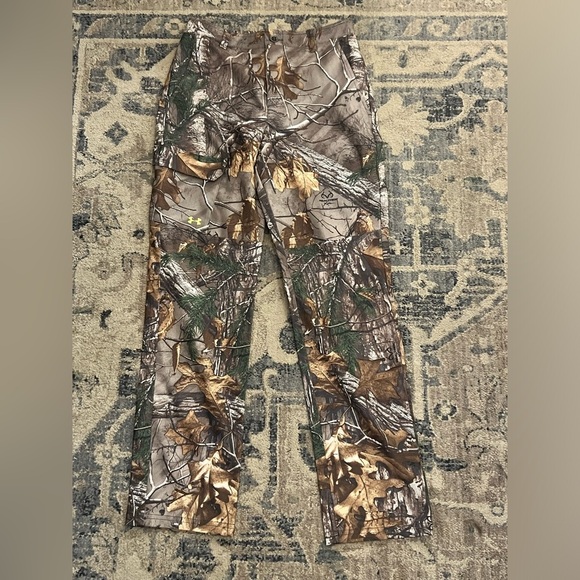 Under Armour Realtree Camouflage Pants
Youth size 16 - Picture 3 of 4